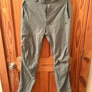 SOLD Men's Craghoppers Gray Cargo Pants